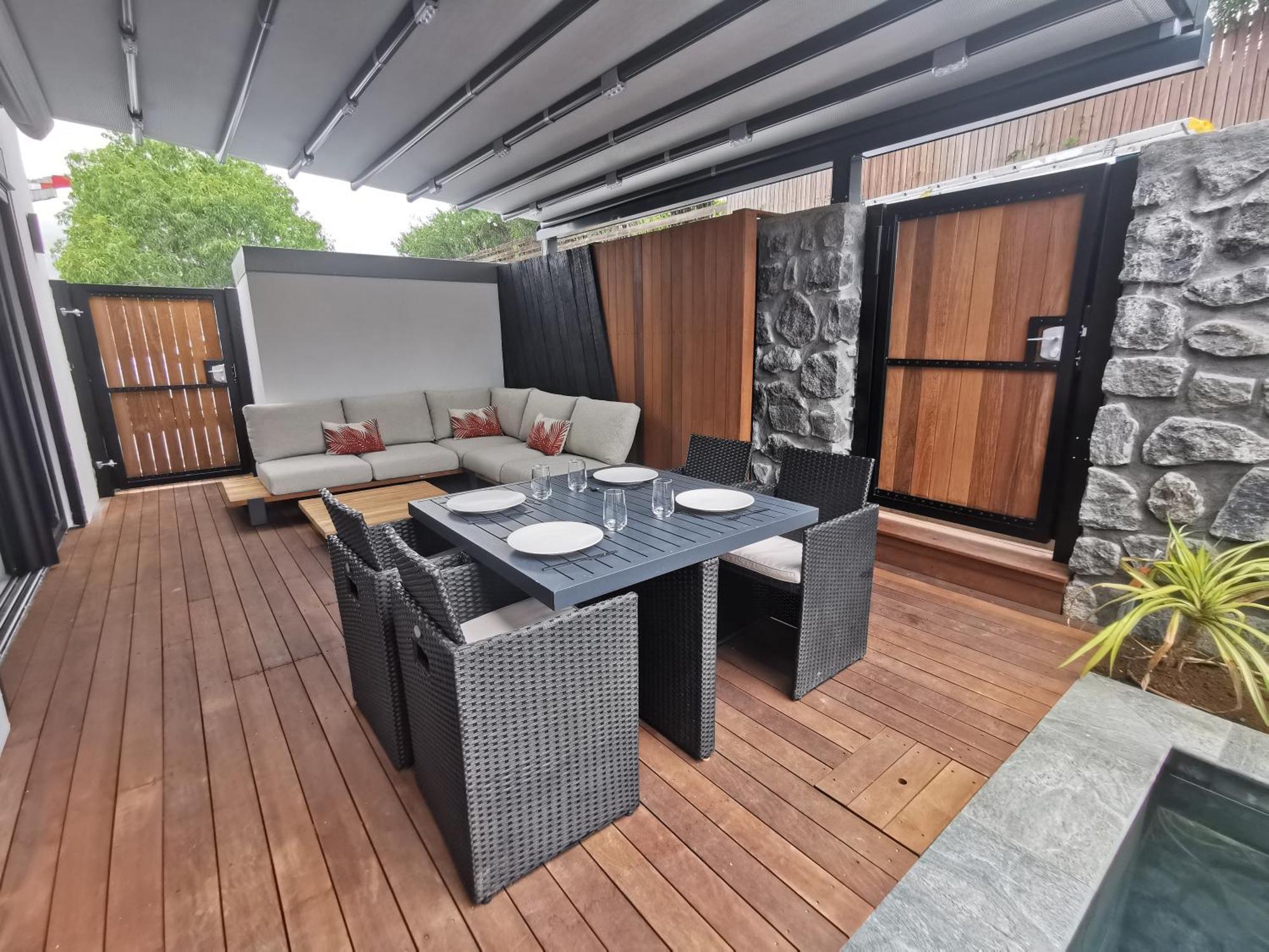 Summer Cosy - Villa Classee 4 Etoiles - 2 Suites Avec Piscine Chauffee Et Jacuzzi Integre Idealement Situee Chemin Summer Saint-Gilles Les Bains Exterior photo